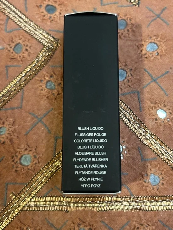 NARS Afterglow Liquid Blush in Wanderlust - Picture 6 of 8